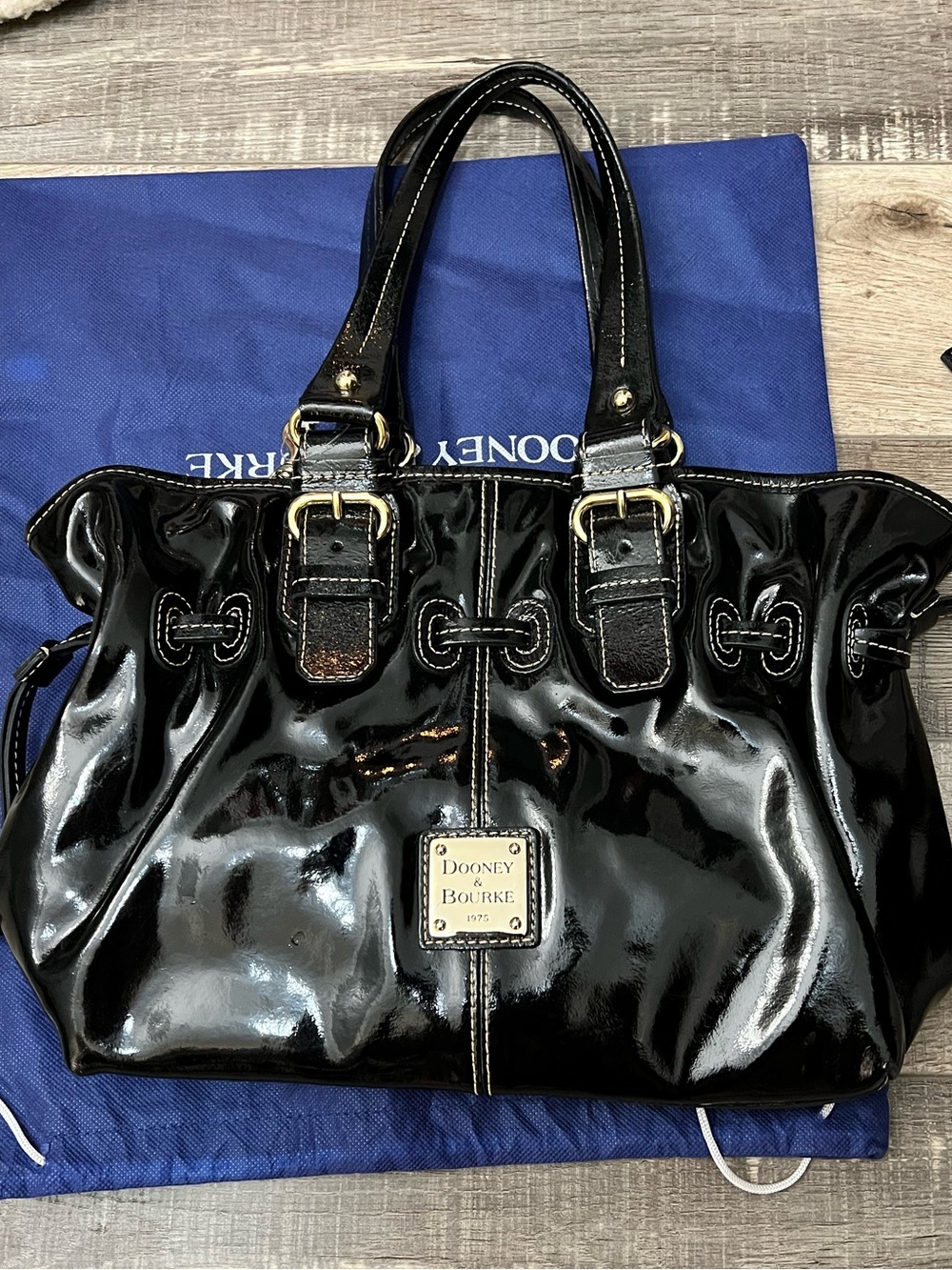 Dooney & Bourke Black Patent Leather Chiara shoulder bag with lightGold Hardware